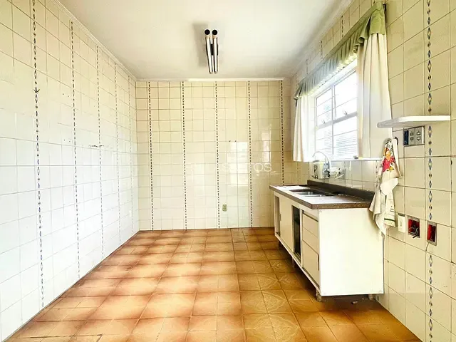 Casa com 669m², à venda ou para alugar, no bairro Parque Campolim em Sorocaba