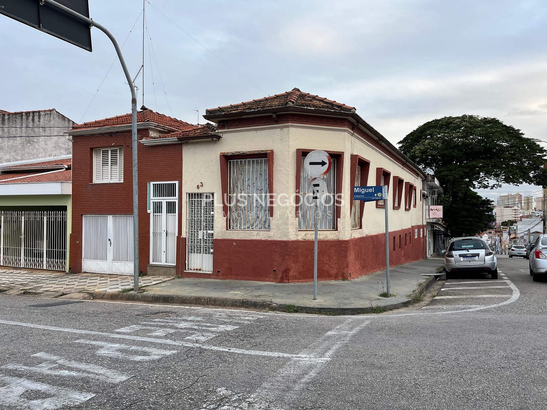 Casa, 1 quarto, 241 m² - Foto 2