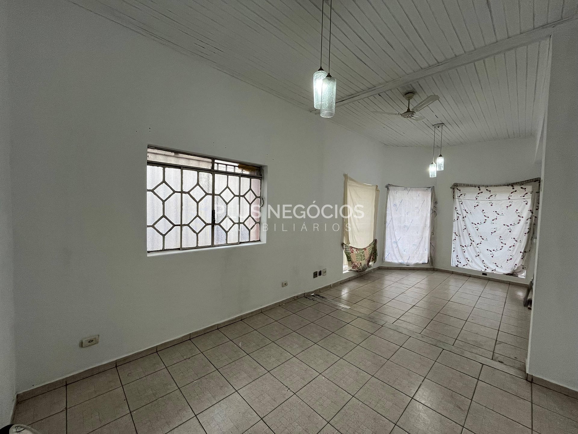 Casa, 1 quarto, 241 m² - Foto 8