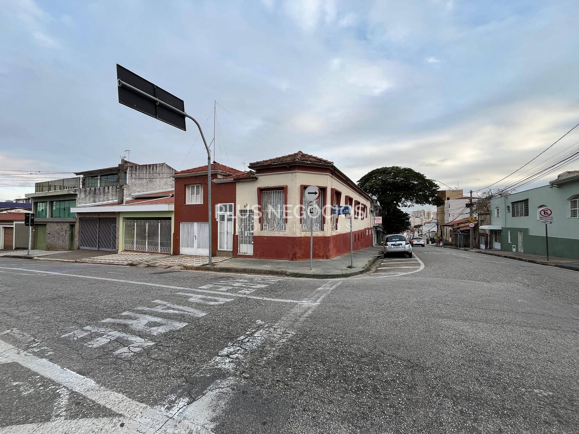 Casa, 1 quarto, 241 m² - Foto 4