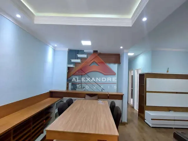 Casa 4 quartos e 1 banheiro, à venda, no bairro Jardim Uirá em São José dos Campos