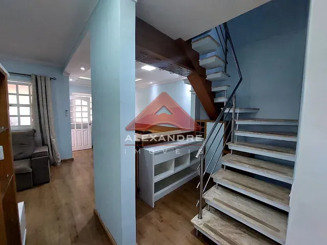 Casa 4 quartos e 1 banheiro, à venda, no bairro Jardim Uirá em São José dos Campos