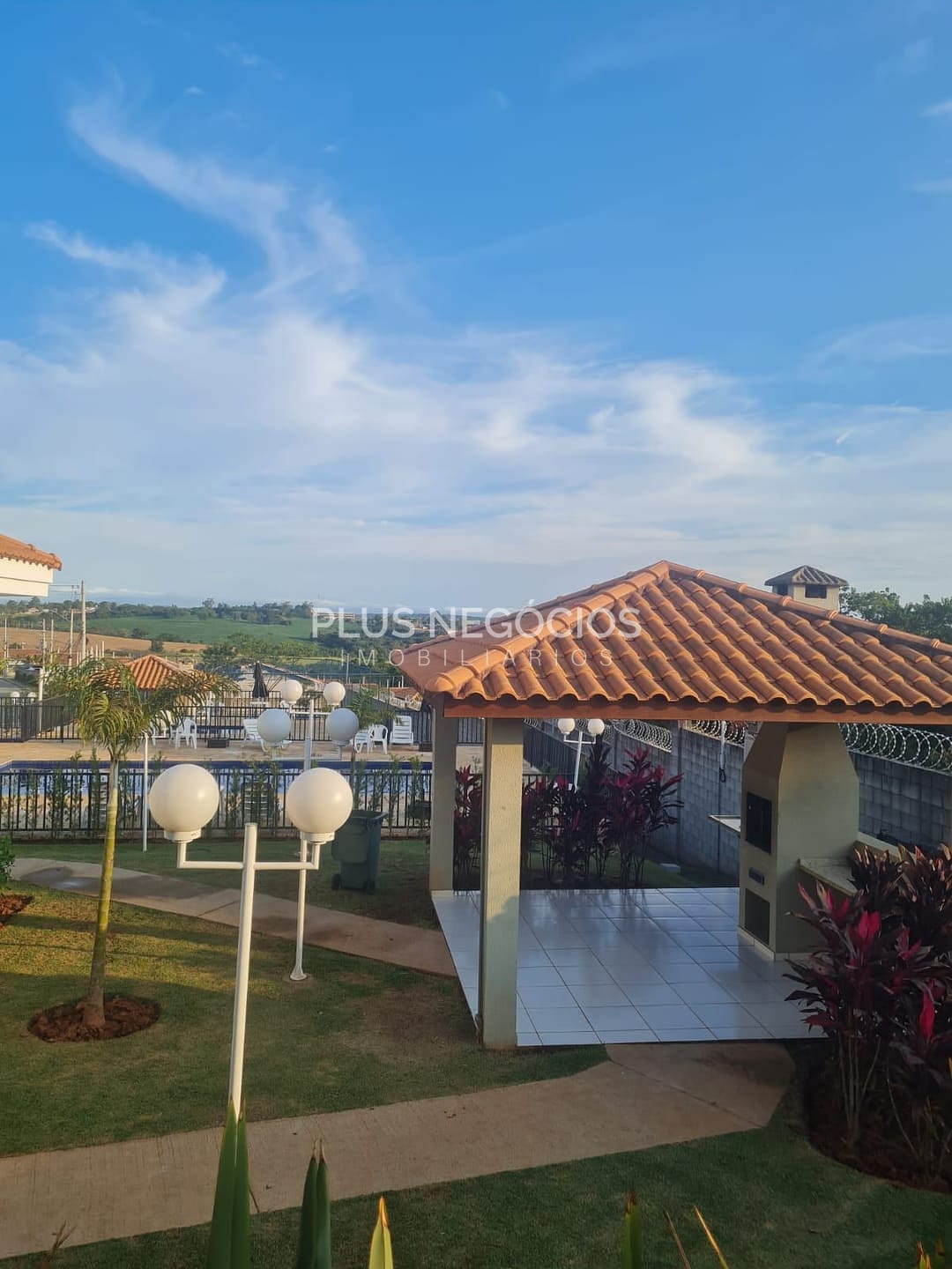 Casa à venda com 2 quartos, 120m² - Foto 25
