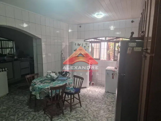Casa 5 quartos e 4 banheiros, à venda, no bairro Jardim São Jorge em São José dos Campos