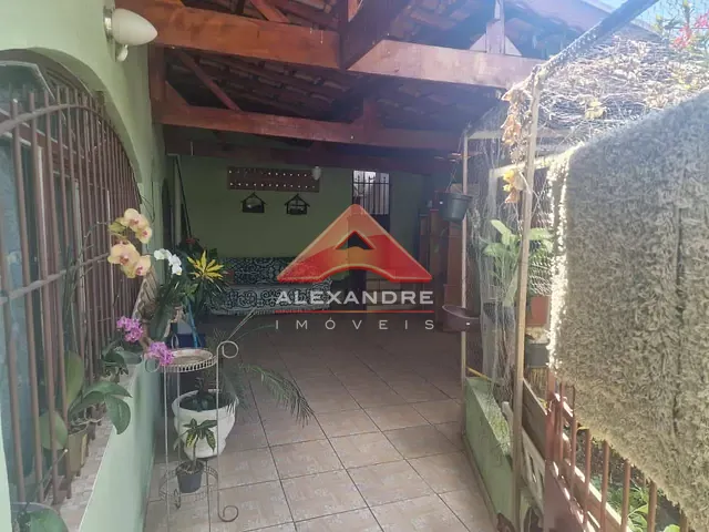 Casa 5 quartos e 4 banheiros, à venda, no bairro Jardim São Jorge em São José dos Campos