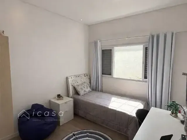 Casa com 300m² 3 quartos e 2 banheiros, à venda, no bairro Condomínio Terras do Vale em Caçapava