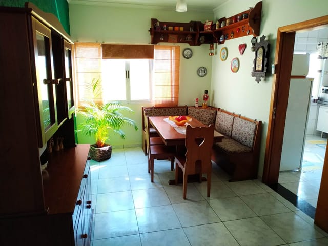 Casa com 420m² 2 quartos e 2 banheiros, à venda, no bairro Condomínio Real Ville em Pindamonhangaba