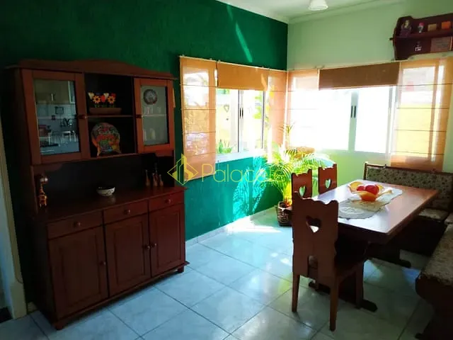 Casa com 420m² 2 quartos e 2 banheiros, à venda, no bairro Condomínio Real Ville em Pindamonhangaba