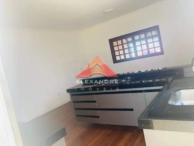 Casa com 133m² 2 quartos e 1 banheiro, à venda, no bairro Jardim Santa Júlia em São José dos Campos