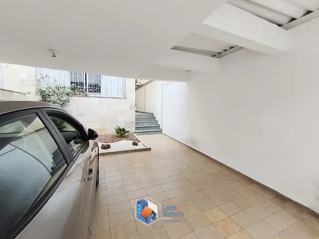 Prédio com 230m², à venda, no bairro Alto de Pinheiros em São Paulo