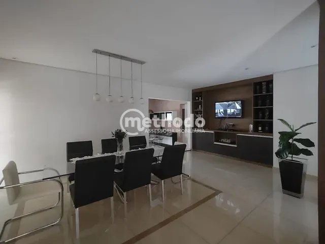 Casa com 1075m² 5 quartos e 7 banheiros, à venda, no bairro Morumbi em Paulínia
