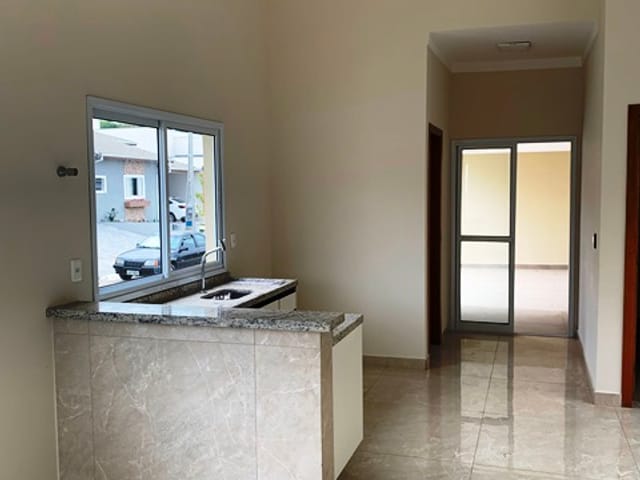 Casa com 180m² 2 quartos e 3 banheiros, à venda, no bairro Vila Prado em Pindamonhangaba