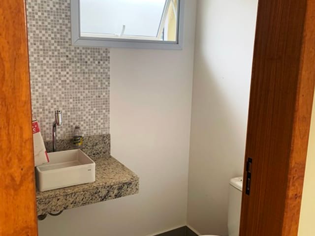 Casa com 180m² 2 quartos e 3 banheiros, à venda, no bairro Vila Prado em Pindamonhangaba