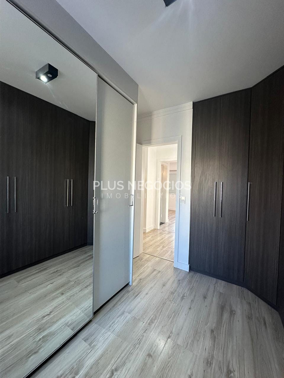 Casa à venda com 3 quartos, 128m² - Foto 2