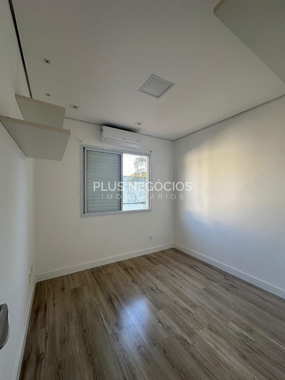 Casa à venda com 3 quartos, 128m² - Foto 3