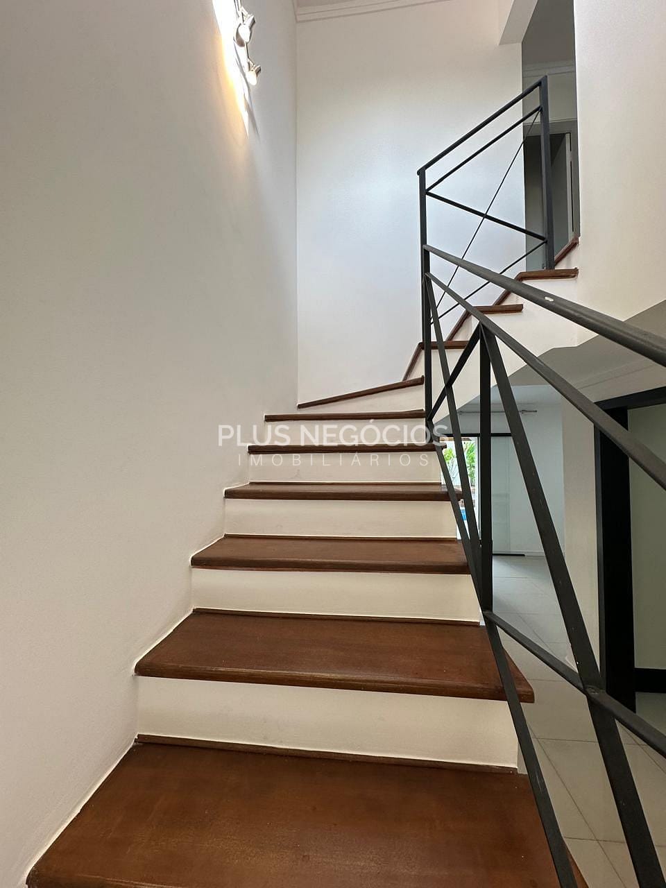 Casa à venda com 3 quartos, 128m² - Foto 7