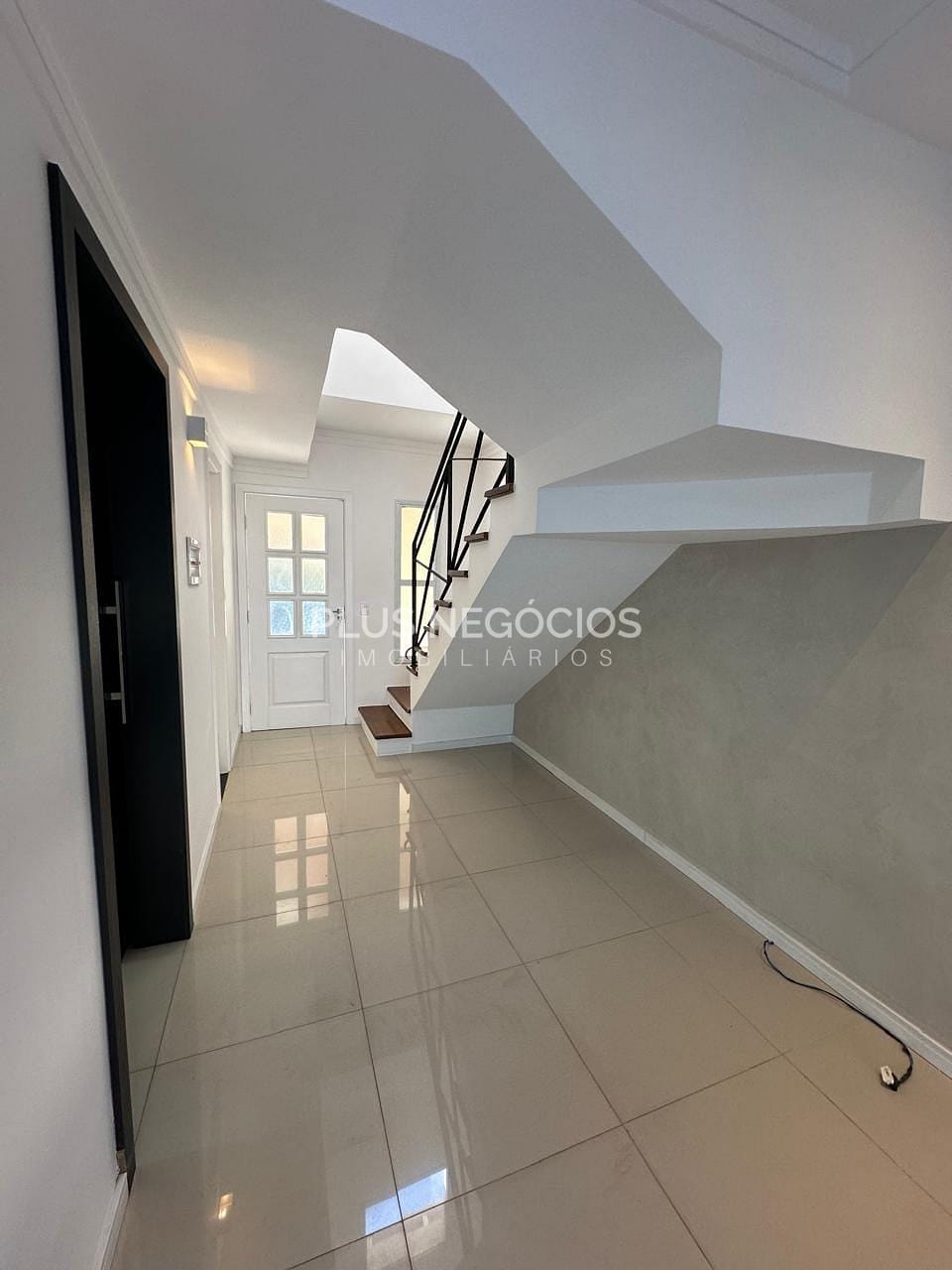 Casa à venda com 3 quartos, 128m² - Foto 8