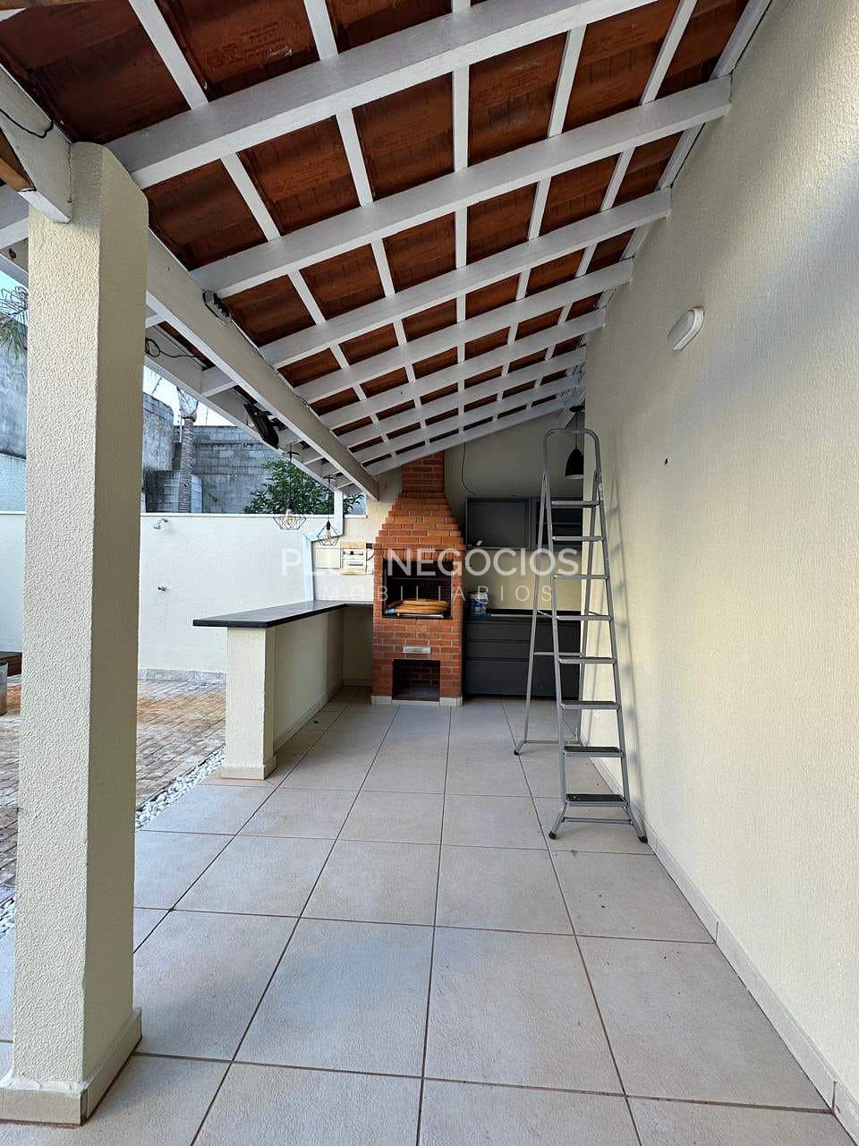 Casa à venda com 3 quartos, 128m² - Foto 11