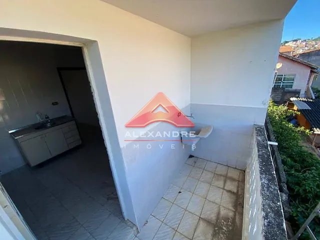 Casa 3 quartos e 2 banheiros, à venda, no bairro Centro em Paraisópolis