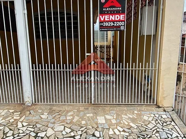 Casa 3 quartos e 2 banheiros, à venda, no bairro Centro em Paraisópolis