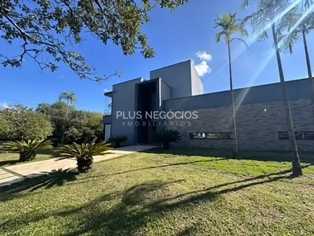 Casa com 1516m² 4 quartos e 7 banheiros, à venda, no bairro Barreiro em Araçoiaba da Serra