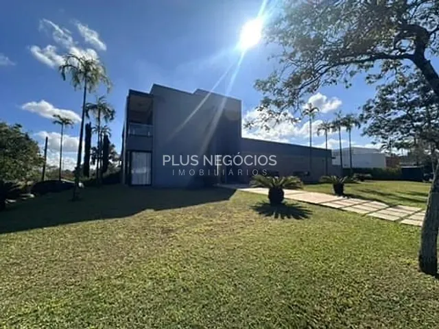 Casa com 1516m² 4 quartos e 7 banheiros, à venda, no bairro Barreiro em Araçoiaba da Serra