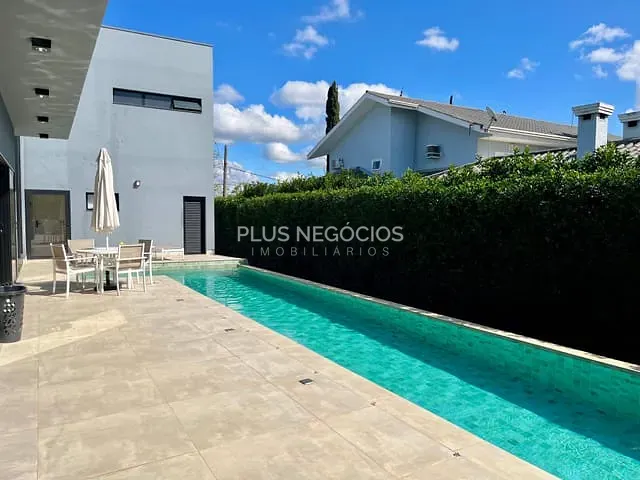 Casa com 1516m² 4 quartos e 7 banheiros, à venda, no bairro Barreiro em Araçoiaba da Serra