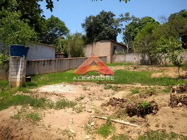 Casa 3 quartos e 1 banheiro, à venda, no bairro Chácaras Pousada do Vale em São José dos Campos