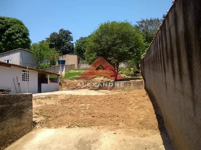 Casa 3 quartos e 1 banheiro, à venda, no bairro Chácaras Pousada do Vale em São José dos Campos