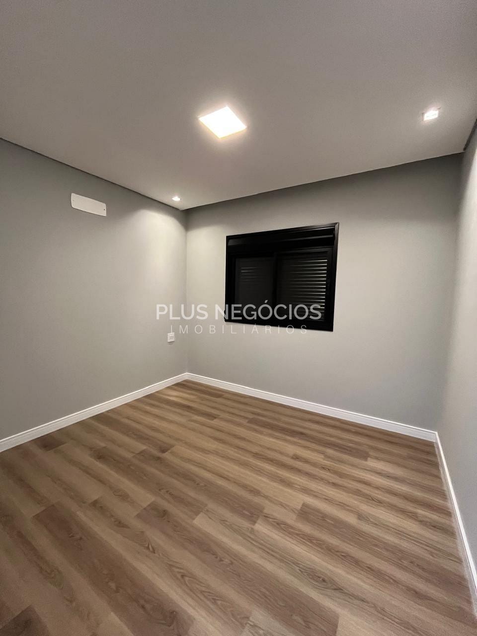 Casa à venda com 3 quartos, 181m² - Foto 3