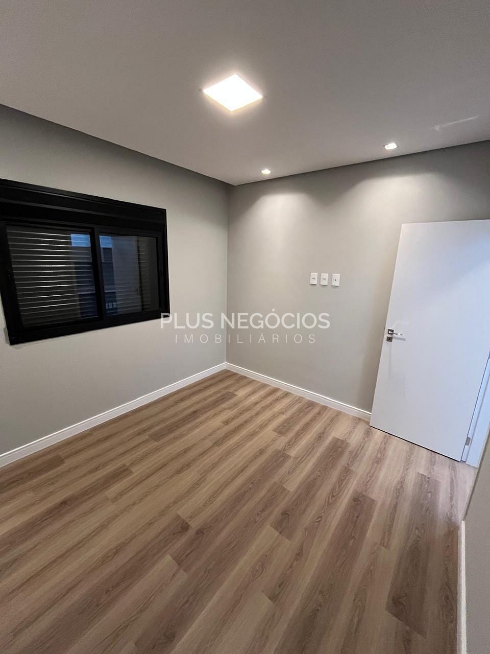 Casa à venda com 3 quartos, 181m² - Foto 8