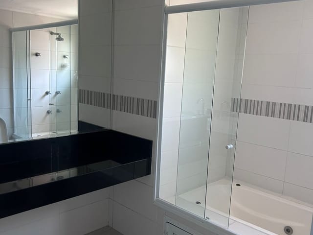 Casa com 360m² 4 quartos e 6 banheiros, à venda, no bairro Alphaville em Santana de Parnaíba