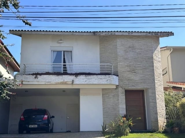 Casa com 360m² 4 quartos e 6 banheiros, à venda, no bairro Alphaville em Santana de Parnaíba
