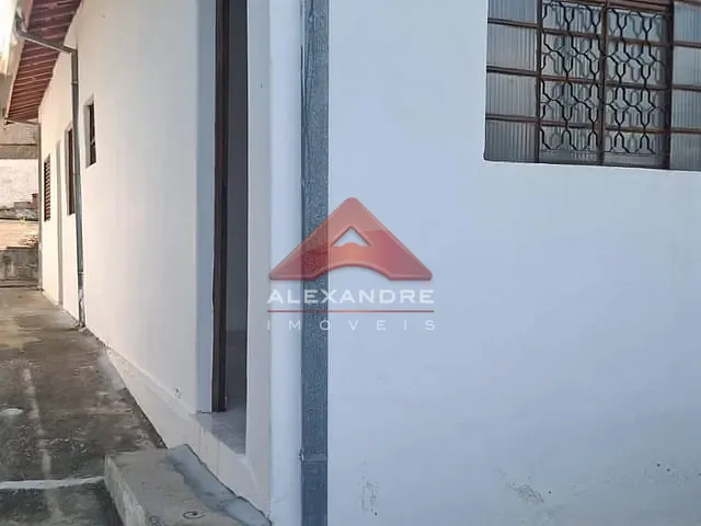 Casa 1 quarto e 1 banheiro, para alugar, no bairro Vila Sanches em São José dos Campos