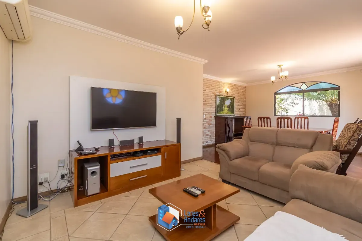 Casa, 4 quartos, 202 m² - Foto 2