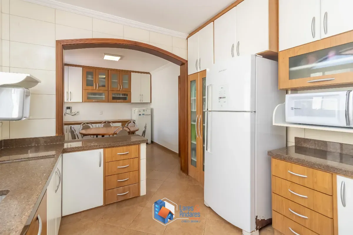 Casa, 4 quartos, 202 m² - Foto 9