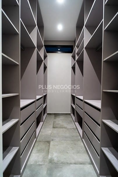 Casa à venda com 3 quartos, 212m² - Foto 22
