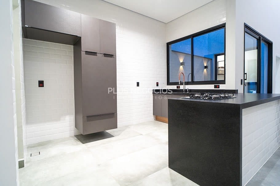 Casa à venda com 3 quartos, 212m² - Foto 8