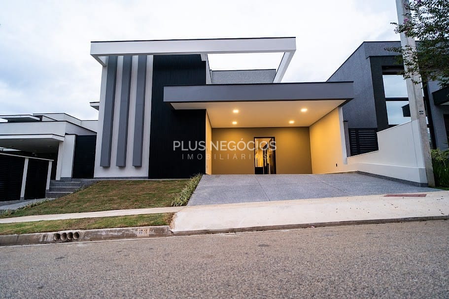 Casa à venda com 3 quartos, 212m² - Foto 4