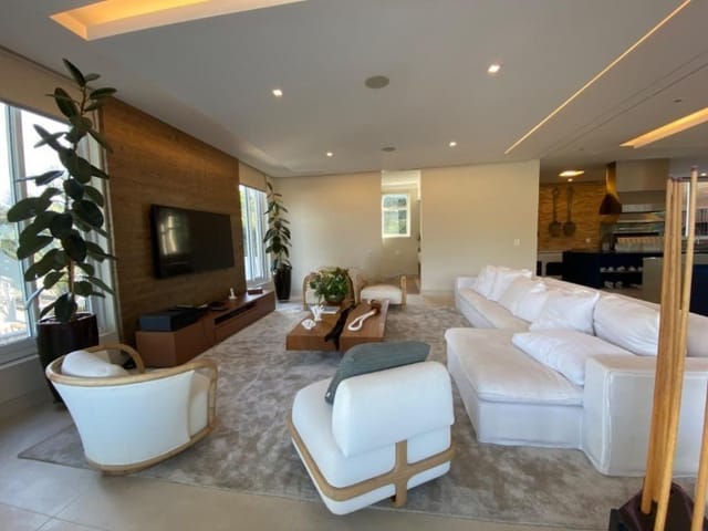 Casa com 3000m² 7 quartos e 11 banheiros, à venda, no bairro Tamboré em Santana de Parnaíba