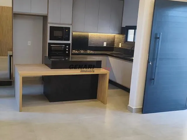 Casa com 150m² 3 quartos e 2 banheiros, à venda, no bairro Jardim Bom Sucesso em Indaiatuba
