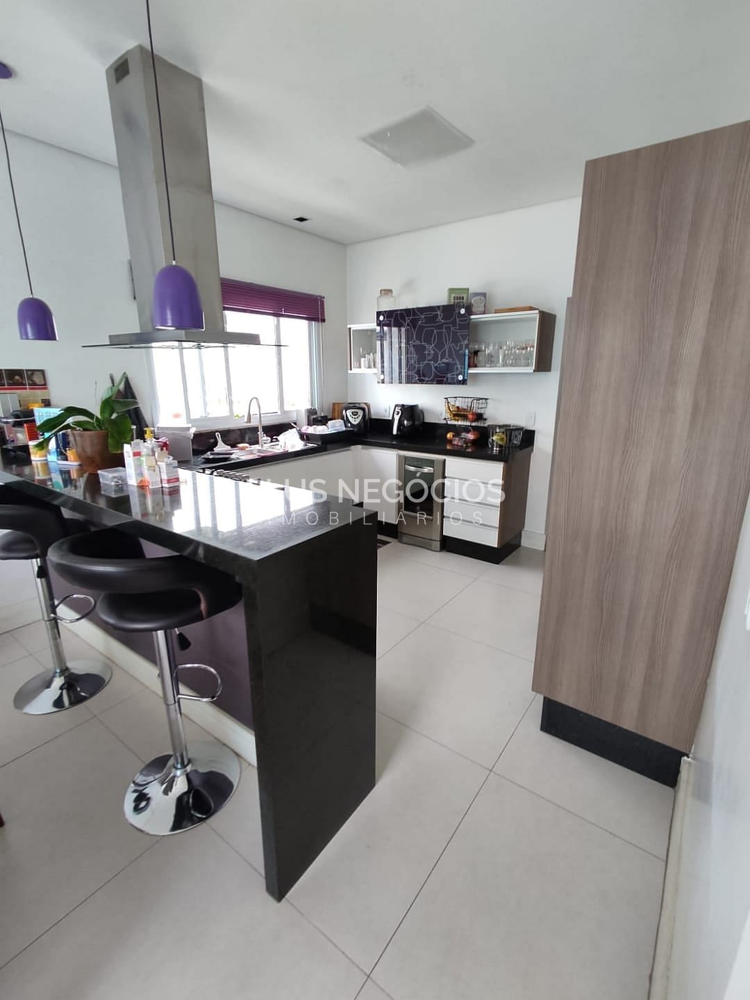Casa à venda com 3 quartos, 242m² - Foto 18