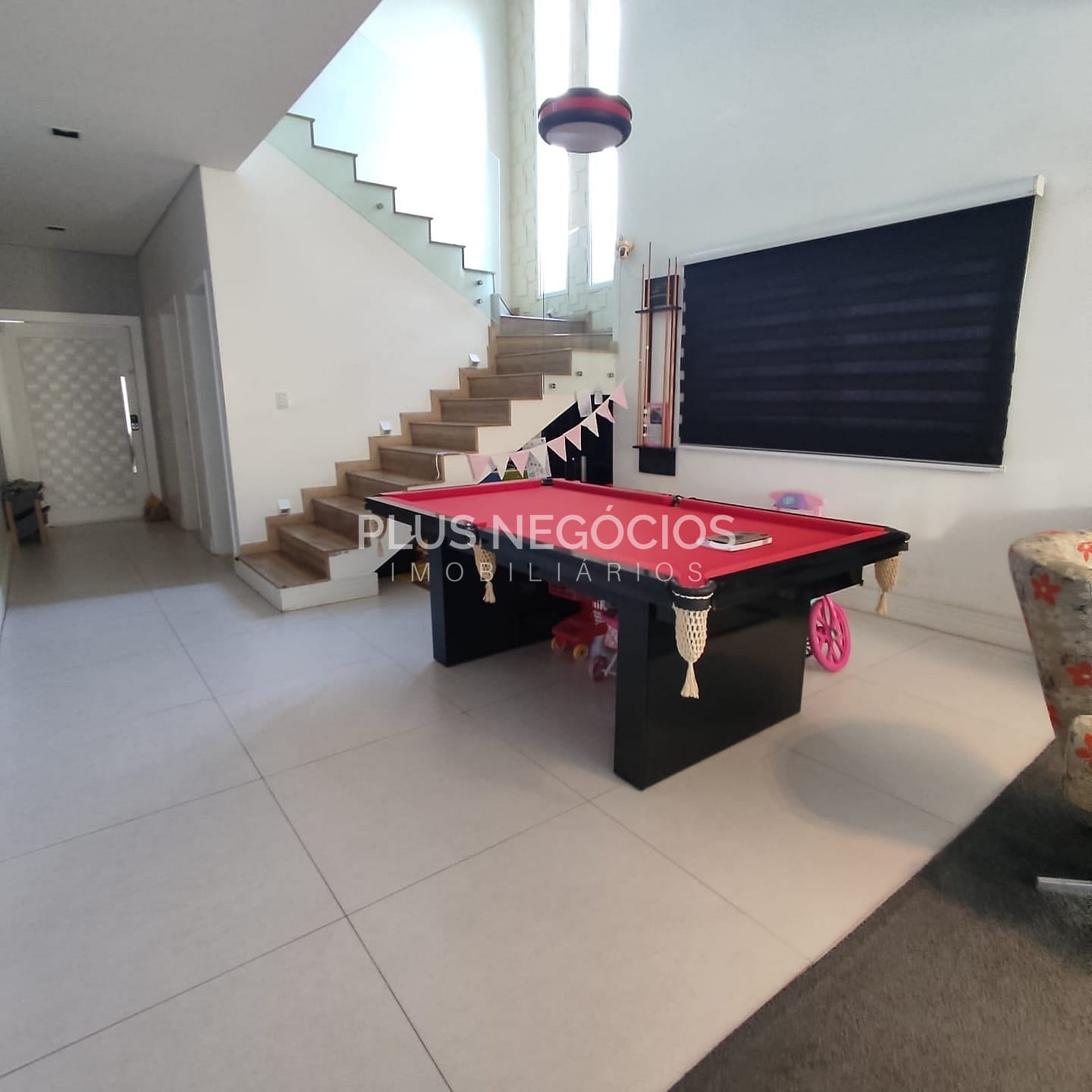 Casa à venda com 3 quartos, 242m² - Foto 24