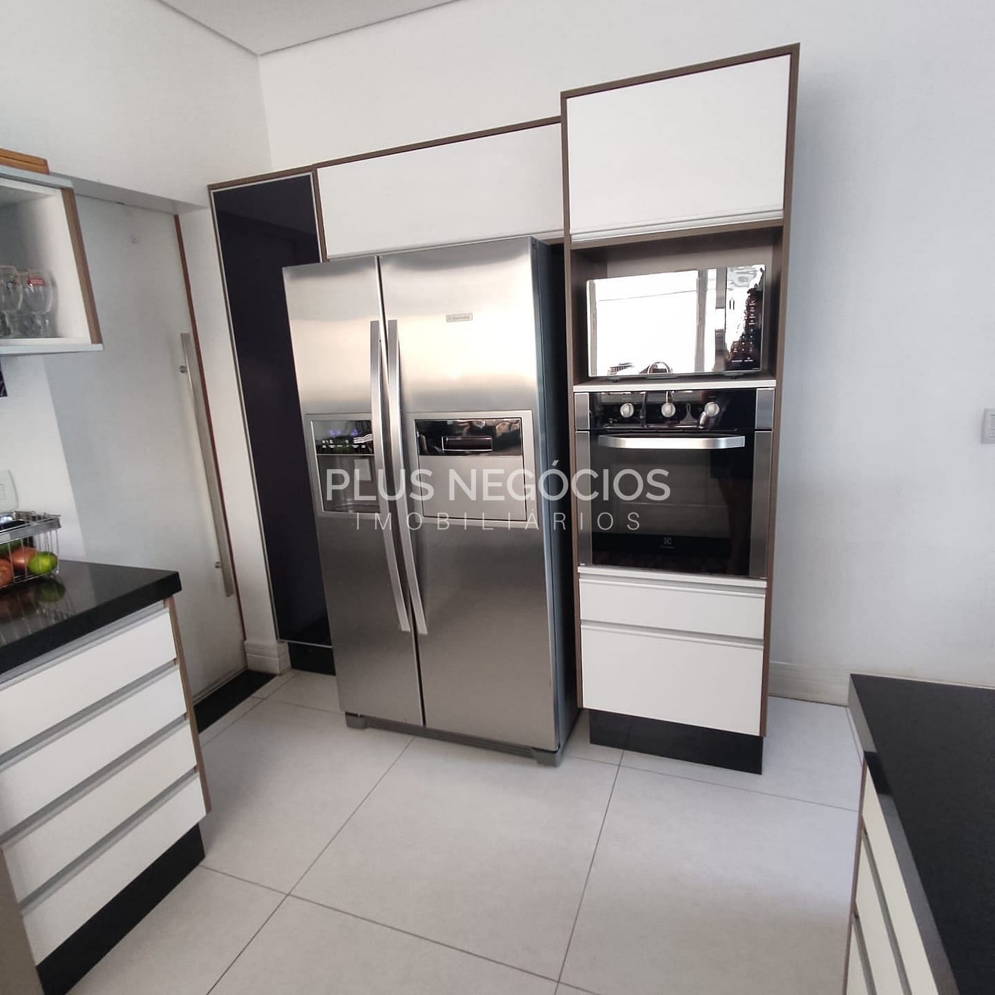 Casa à venda com 3 quartos, 242m² - Foto 22
