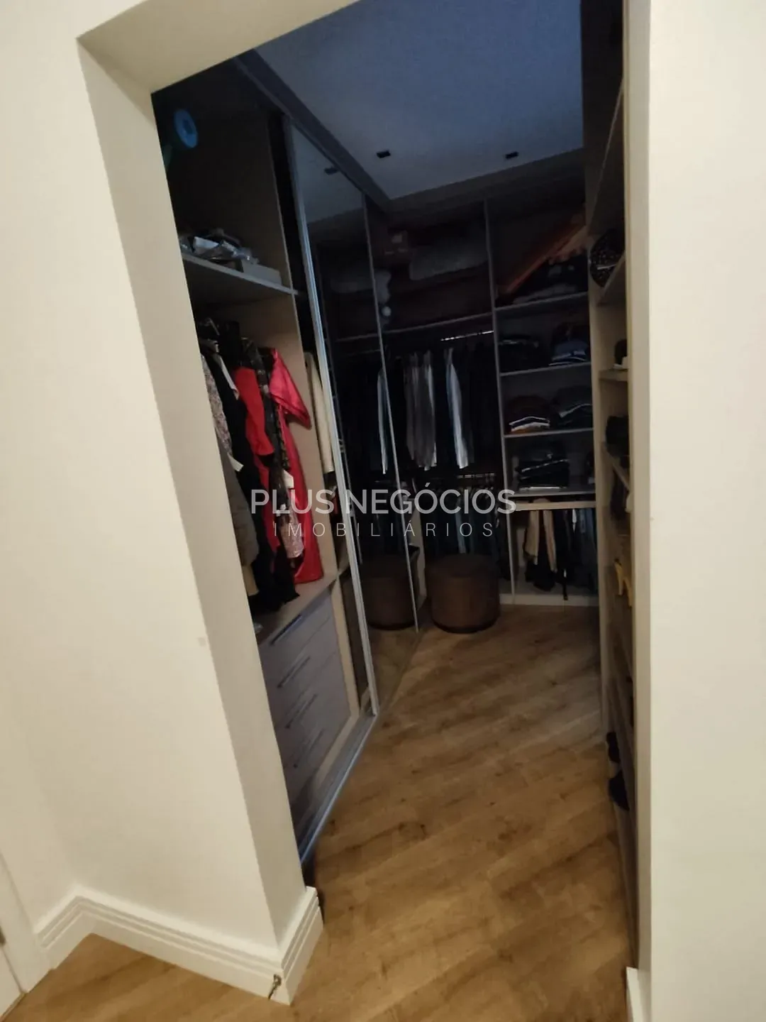 Casa, 3 quartos, 242 m² - Foto 13