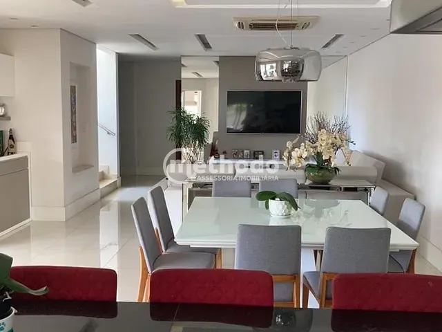 Casa com 428m² 3 quartos e 5 banheiros, à venda, no bairro Swiss Park em Campinas
