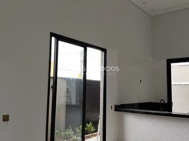 Casa com 195m² 3 quartos e 3 banheiros, à venda, no bairro Cajuru do Sul em Sorocaba