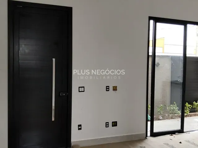 Casa com 195m² 3 quartos e 3 banheiros, à venda, no bairro Cajuru do Sul em Sorocaba