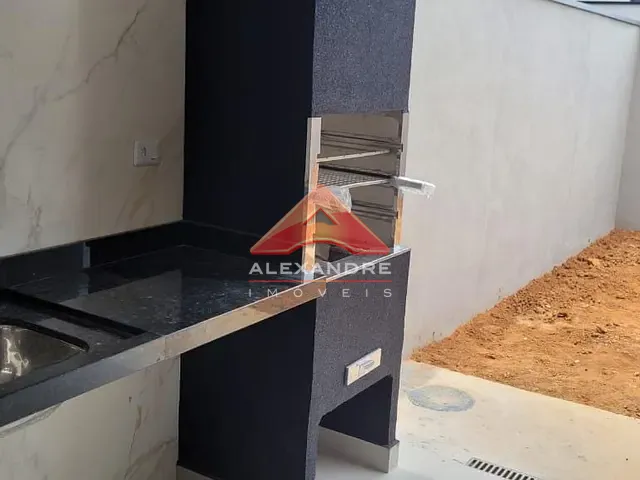 Casa com 150m² 3 quartos e 2 banheiros, à venda, no bairro Loteamento Portal Santa Inês em São José dos Campos