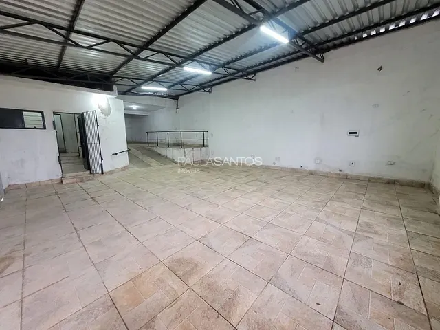 Casa com 248m², para alugar, no bairro Centro em Sorocaba
